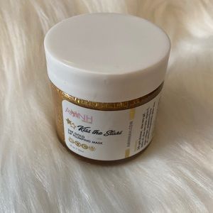 Kiss The Stars 24K Gold Lip Plumping Mask